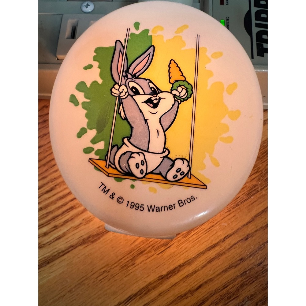 Vintage 1995 Warner‎ Bros Baby Looney Tunes Bugs Bunny Plug In Night Light 90s